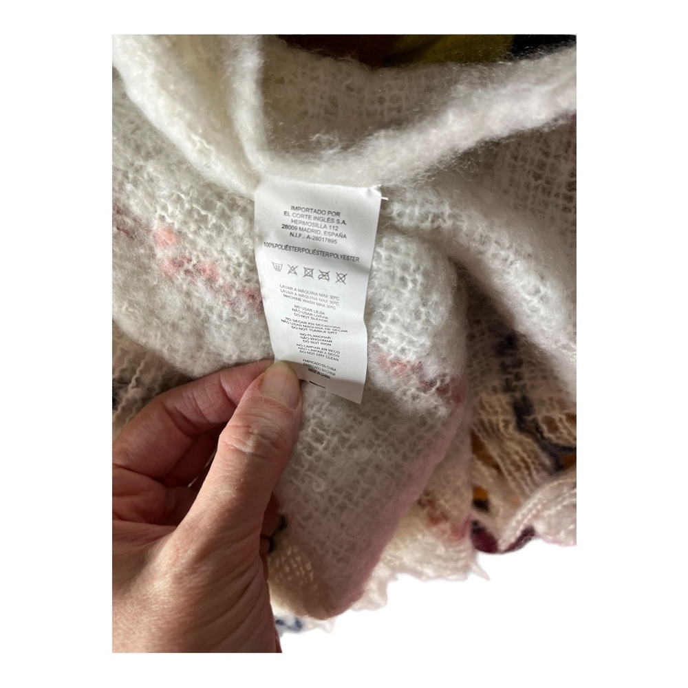 Super soft oversized fringe stripe down scarf - Picture 6 of 7